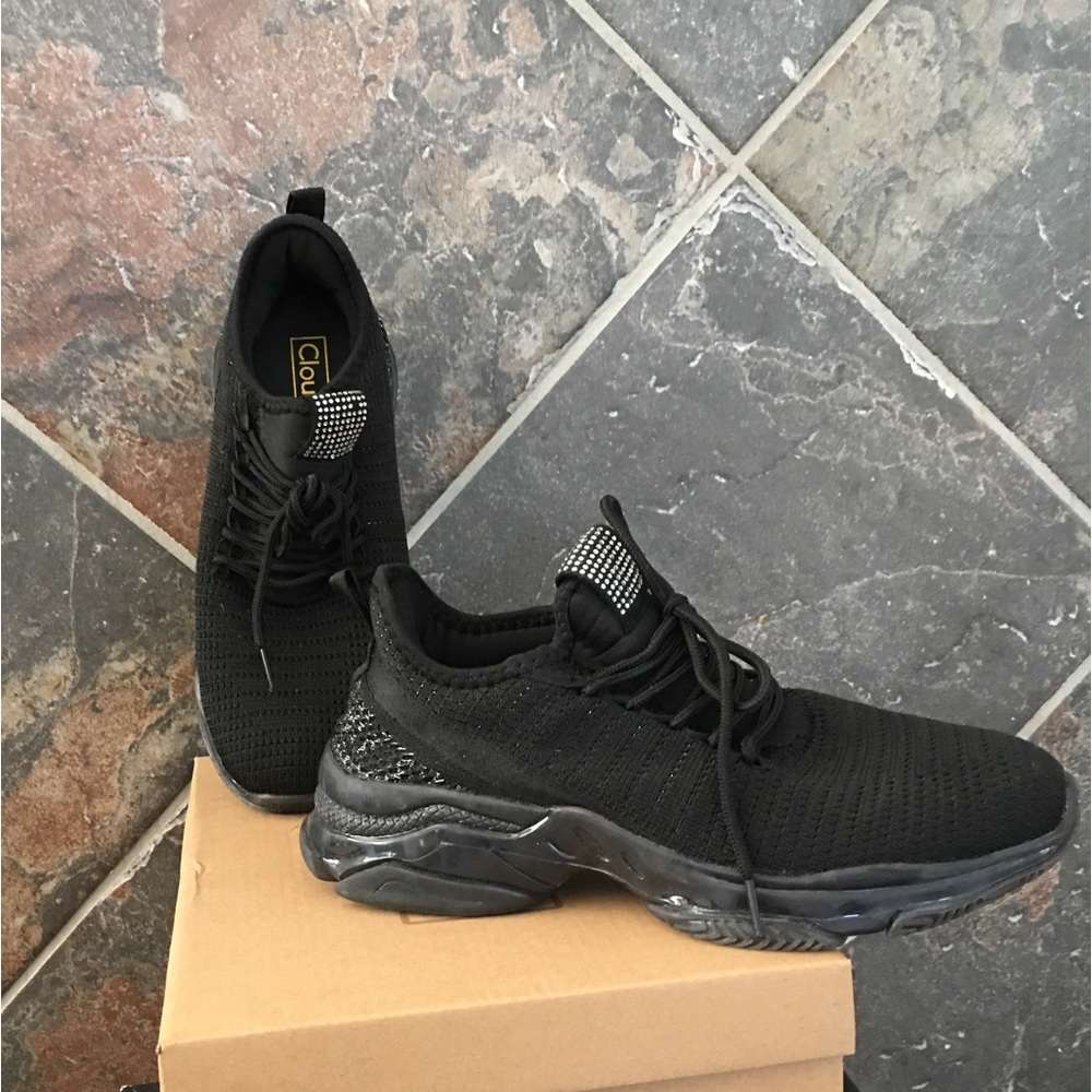 CloudAir Black Sneakers style:COOKIE size:7.5